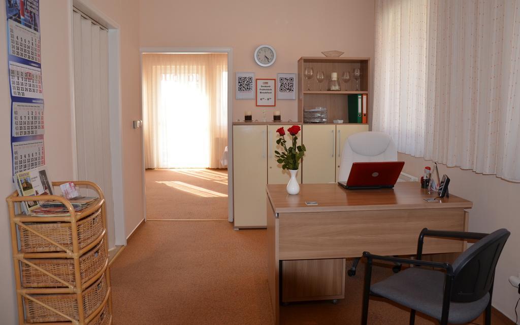 Penzion Duo Mlada Boleslav Bagian luar foto