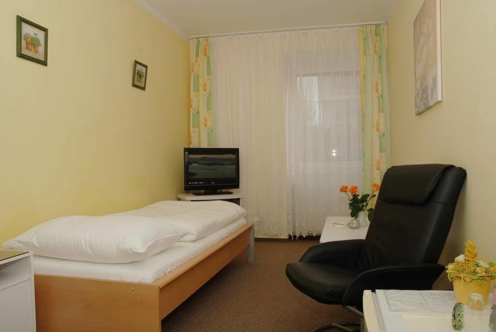 Penzion Duo Hotel Mlada Boleslav Bagian luar foto